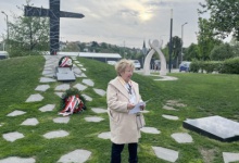 Budapest: a megemlékezés szavai a Memento Smoleńsk; emlékműnél