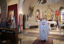 Uroczysta Msza Św. ku czci Najświętszej Marii Panny Królowej Polski i Konstytucji 3 Maja w kościele ...