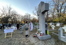 Msza Święta na polskiej kwaterze cmentarza w Rákoskeresztúr